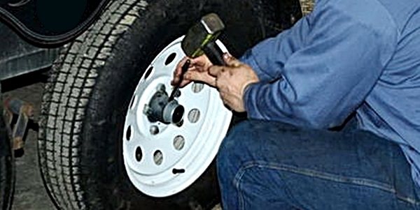 trailer-repairs-and-maintenance